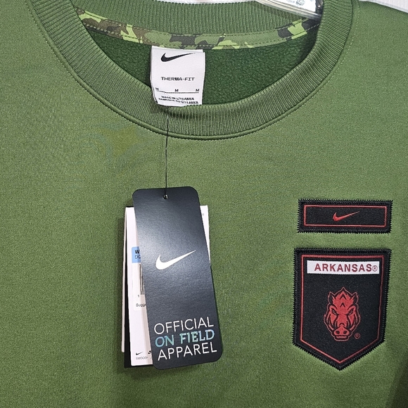 Arkansas Razorback On Field Sweatshirt - Picture 9 of 10